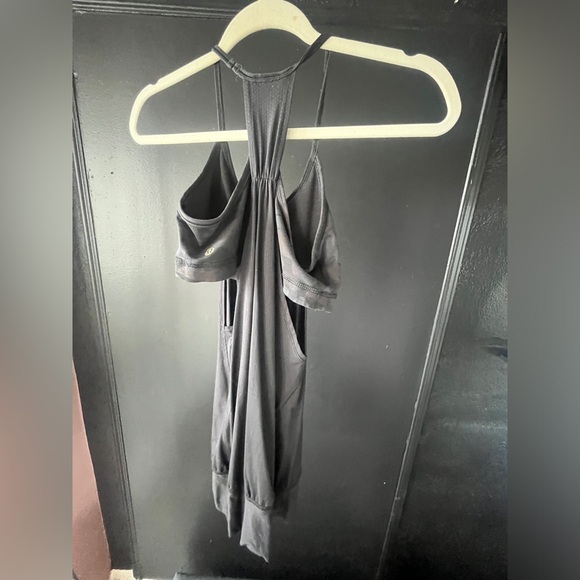 Lululemon No Limits Built-in Bra Tank in Black / Retro Camo Size 4 Athleisure - Picture 3 of 6